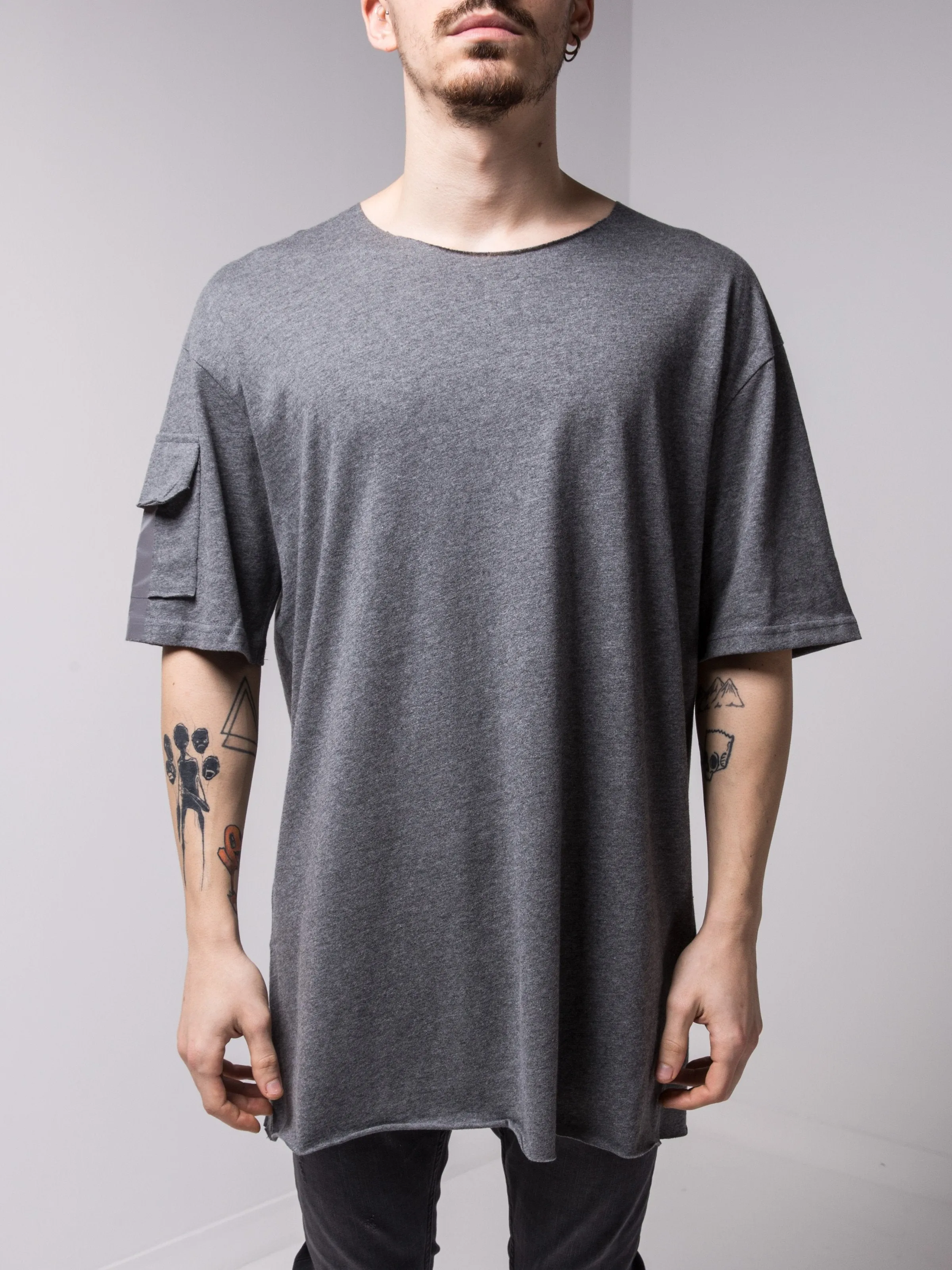 Big Back Pocket T-shirt Grey