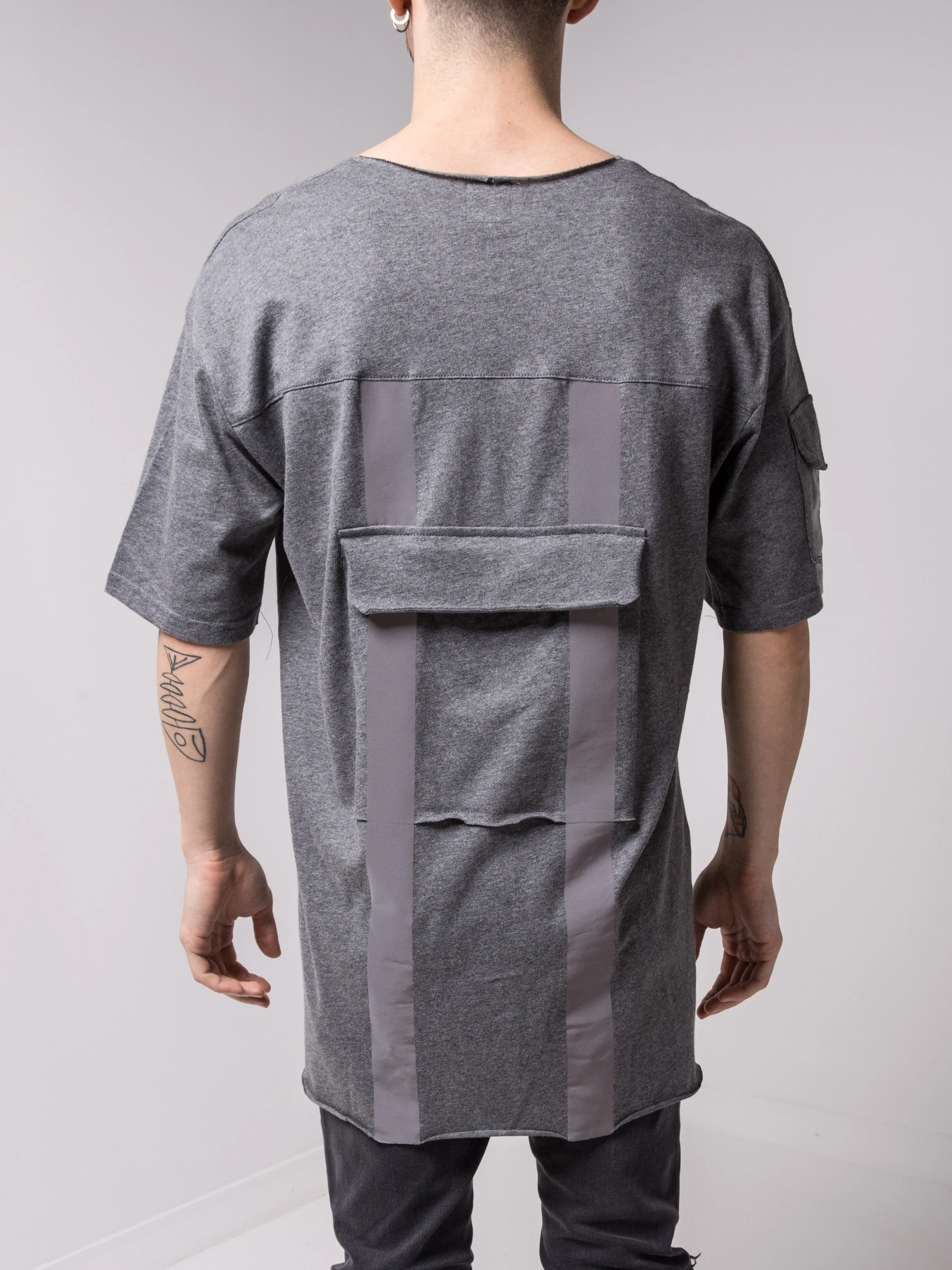 Big Back Pocket T-shirt Grey