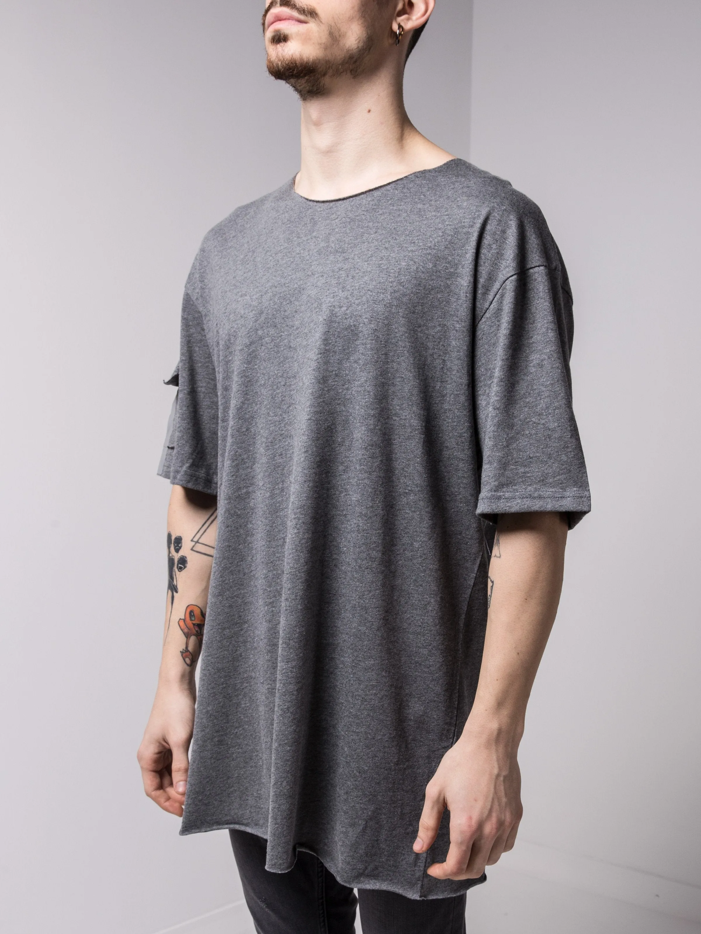 Big Back Pocket T-shirt Grey