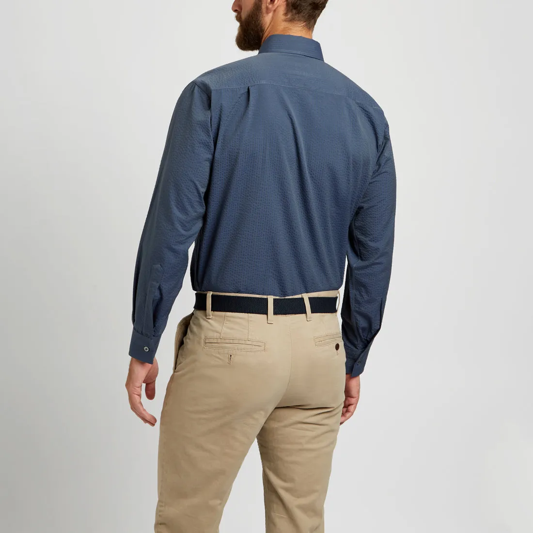 Casual Fit Seersucker Button Cuff Shirt in Navy