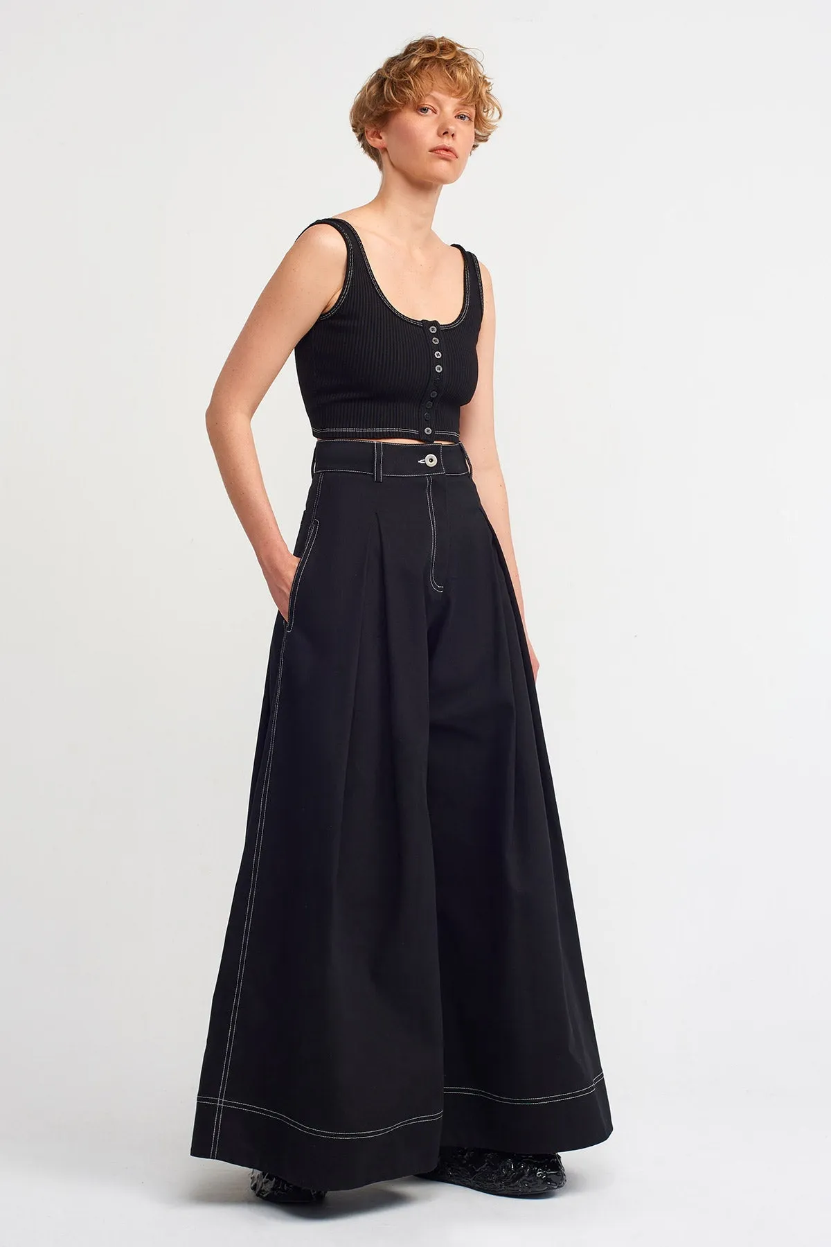 Nu Contrast Stitch Detail Rib Crop Top Natural/Black