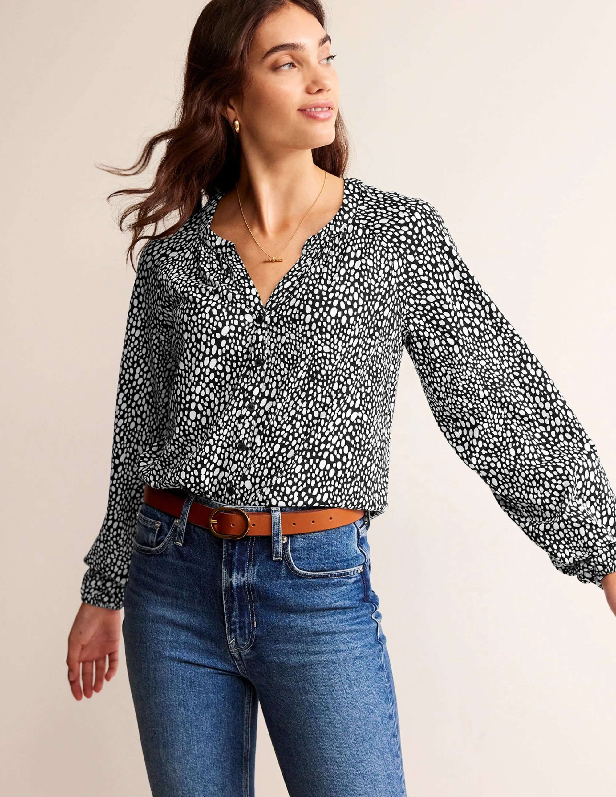 Printed Gather-Detail Shirt-Black, Animal Spot