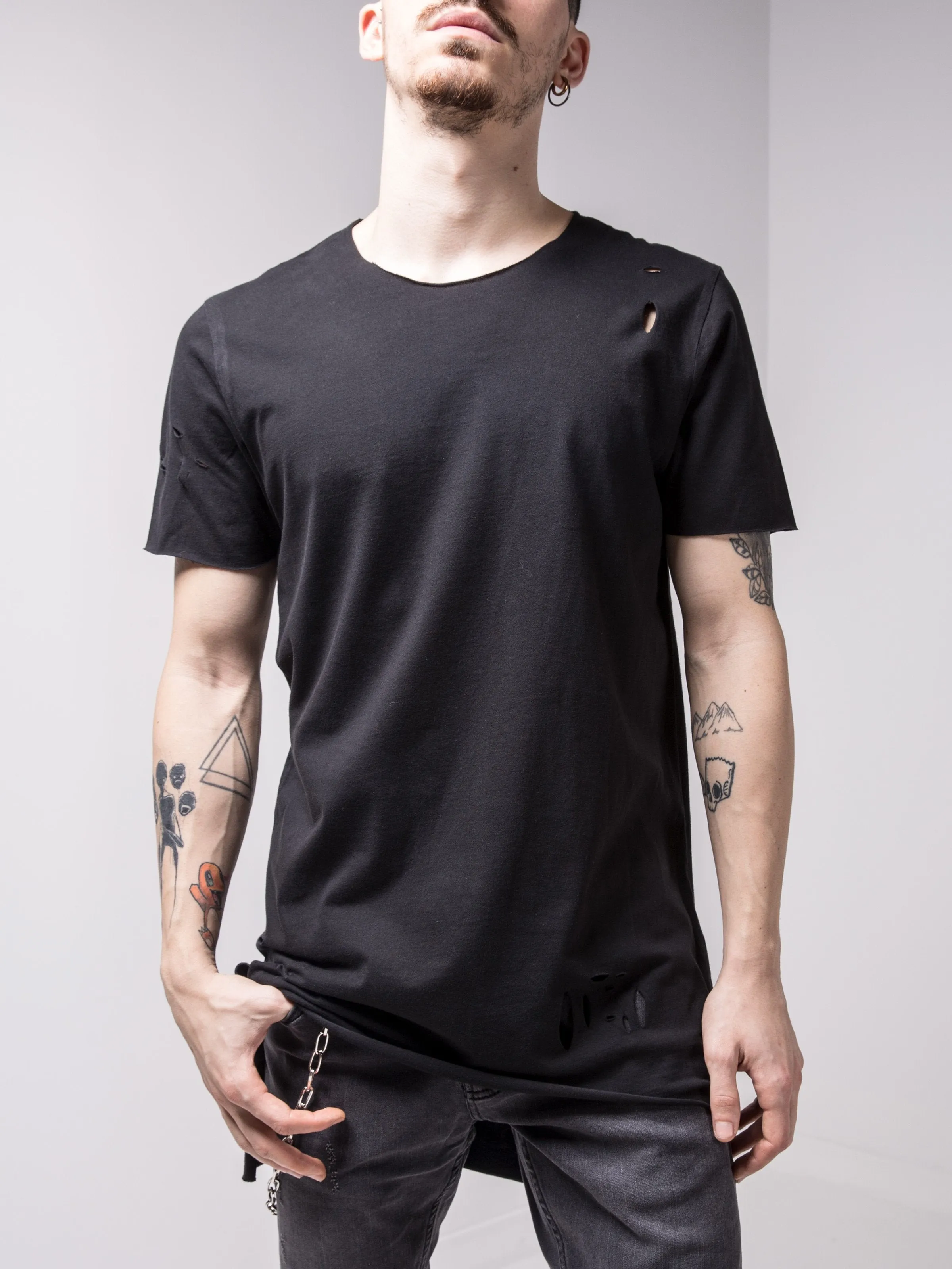 Ripped Longtail Black T-shirt